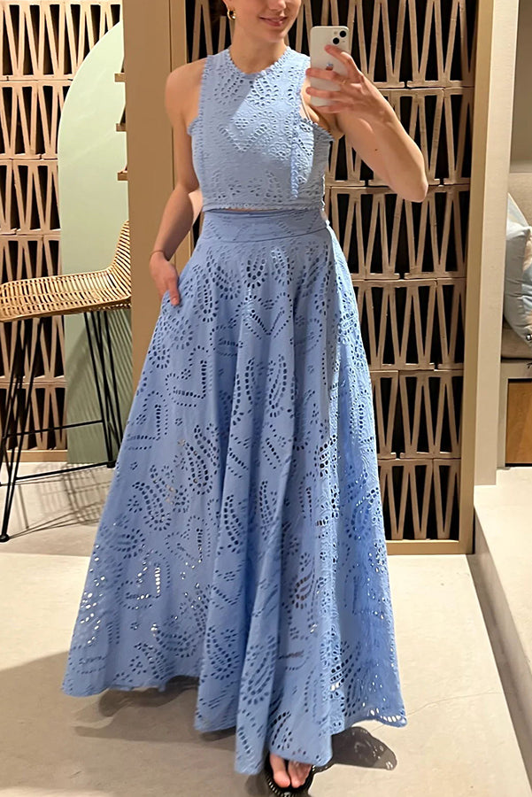 Embroidered Lace Maxi Skirt