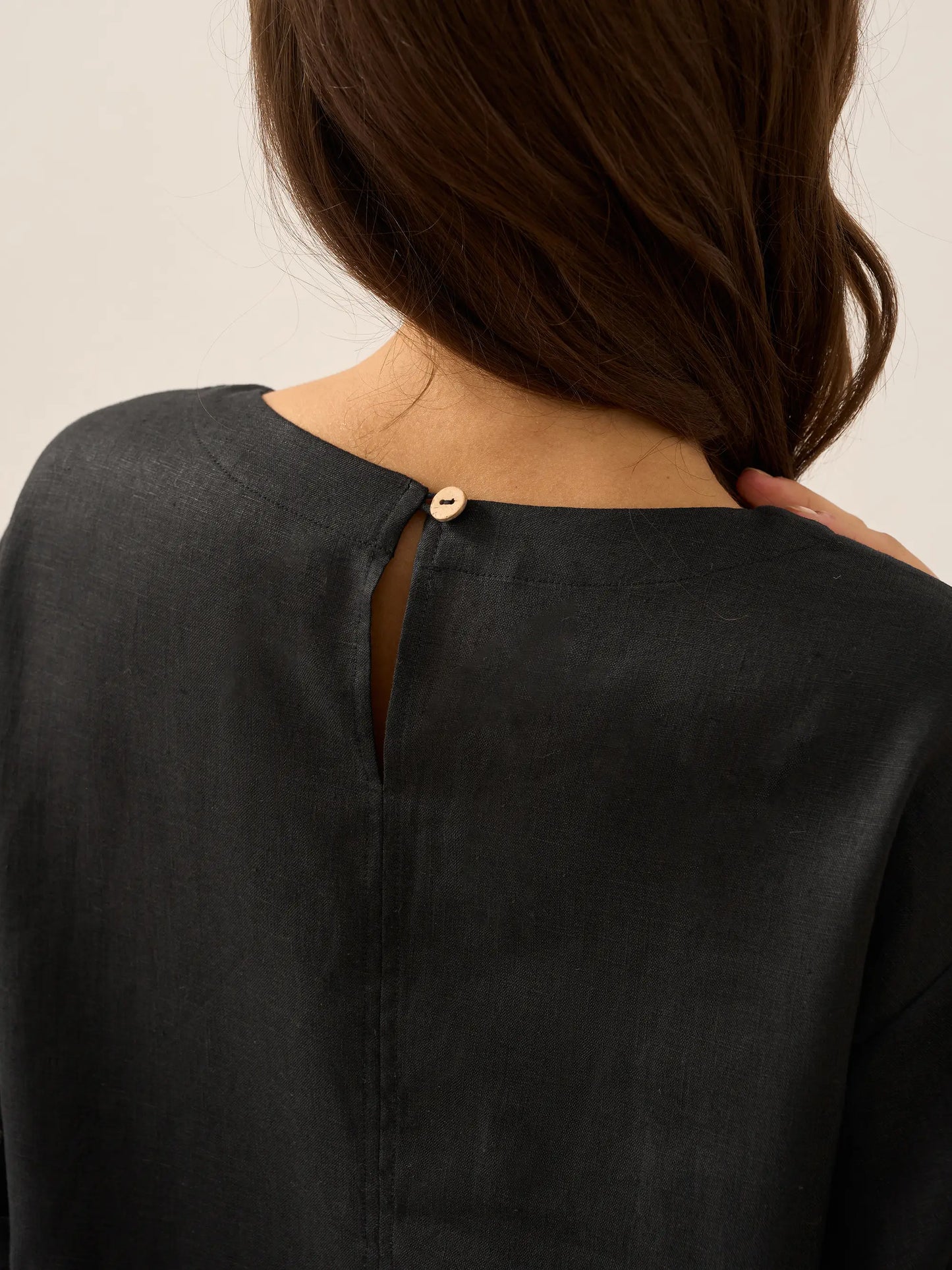 Linen Round Neck Button