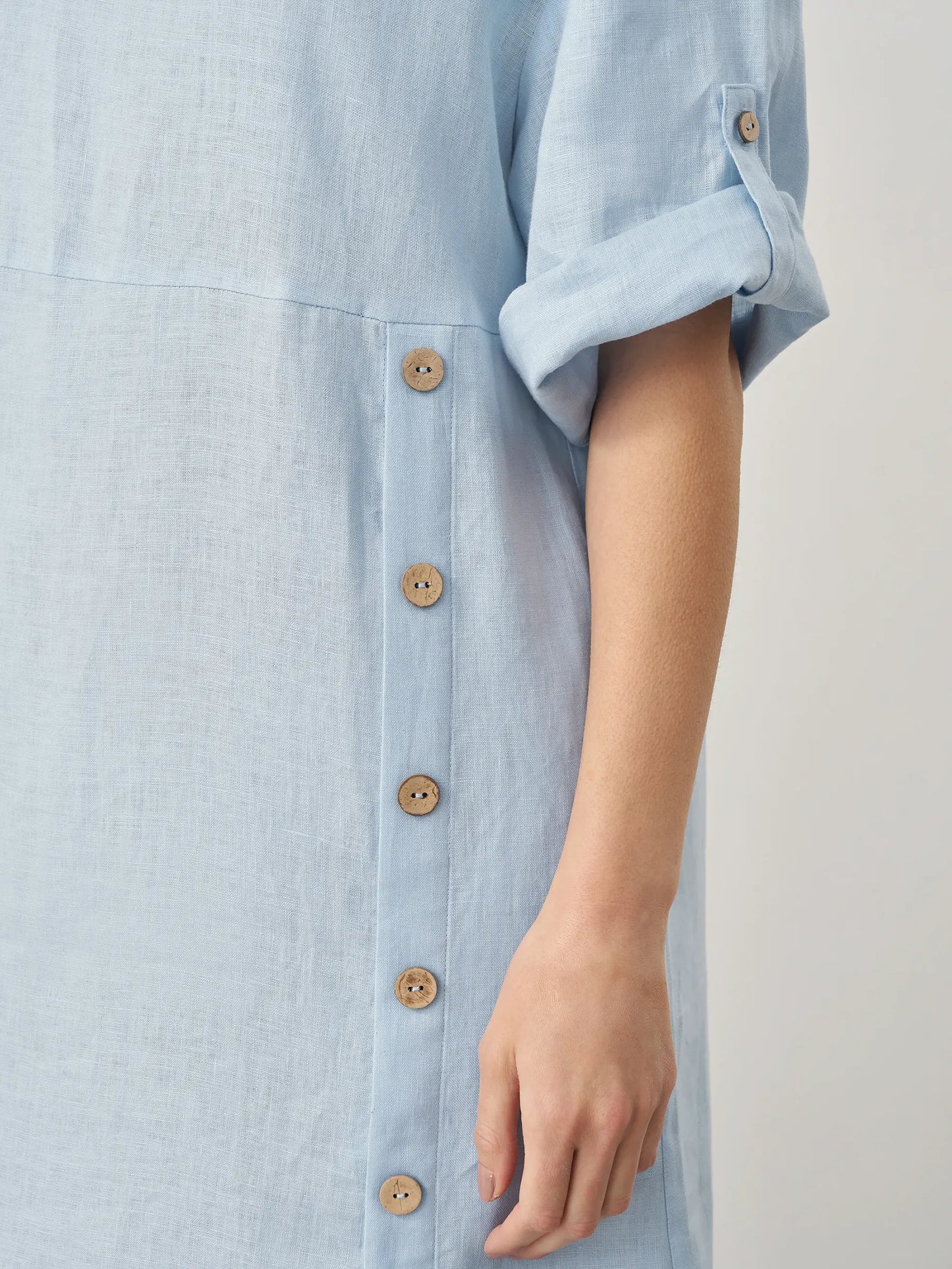 Linen Round Neck Button